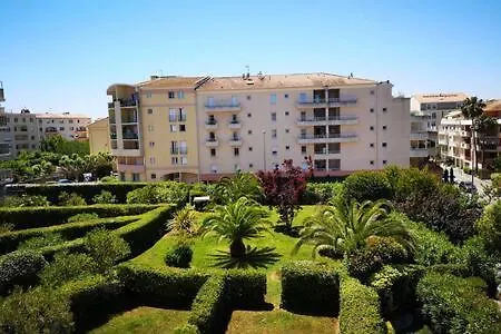 Le Palais Royal Сен-Рафаэль